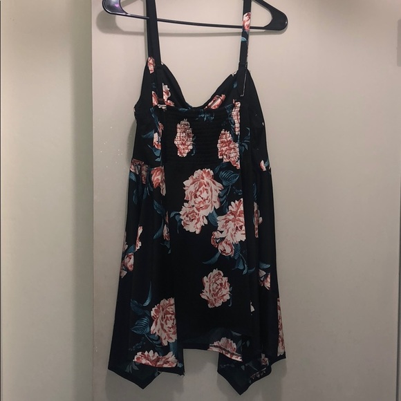 Tank top - Picture 3 of 6